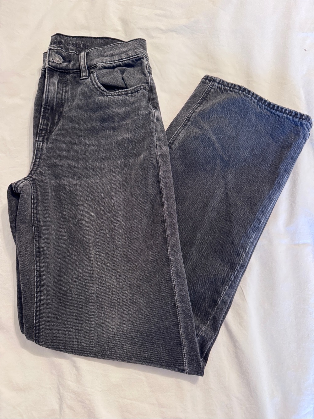 Women’s American Eagle stovepipe strigid jeans. NWOT.